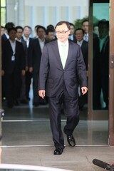 [単独]　チェ・ドンウク‘追い出し’大統領府 直接圧迫