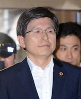 キム・ヨンチョル弁護士 「ファン・ギョアン 部長検事時期 三星(サムスン)から数百万ウォン金品授受」