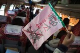 希望のバス 50台 密陽(ミリャン)へ 「独裁の時代は終わった」
