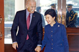 バイデン 「米国の反対側にベッティングするな」 昨日 朴大統領と会談…‘中国牽制’政策支持 促す