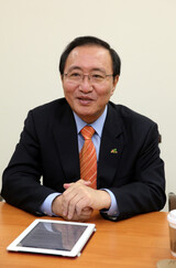 ノ・フェチャン「ソウル市長選 出馬、人間の道理でない」