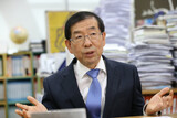 パク・ウォンスン 「虚偽事実流布には寛容しない」 強硬対応 なぜ?