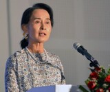ミャンマー 言論の自由 ‘カメの歩み’