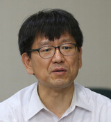 [旅客船沈没 大惨事-現場寄稿] 嘆きの海、絶望の大韓民国
