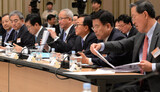 [人が中心だ-公共性が崩れた国(2)規制緩和の本質]規制緩和は全国民に恩恵？ 
