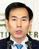 公然わいせつの前地検長「恥ずかしくて死にたい…」