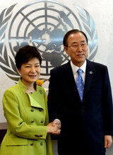 [分析]潘基文国連事務総長争奪戦は韓国政治のブラックコメディ