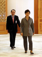 文書流出事件で朴大統領が「捜査指揮」、検察捜査に影響必至