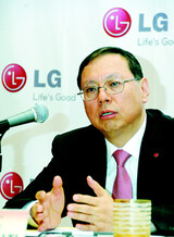 “サムスン洗濯機破損疑惑”チョ・ソンジンLG電子社長の逮捕状棄却