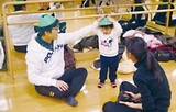母親の子育てを前提とする保育所対策に父親からも不満