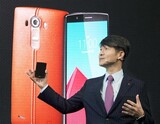 LG電子の最新スマホG4、最強カメラと細かい配慮で勝負