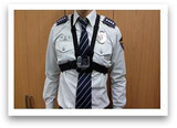 出動した警察官の胸にカメラが…