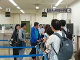 日本徴用施設訪問団、長崎空港で4時間足止め