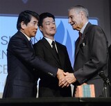 [フォト]三菱役員、米軍捕虜にだけ強制労働を謝罪