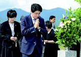 ［ニュース分析］主語なき安倍談話の「侵略」「植民地支配」「おわび」