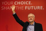 英国労働党、自党路線に反対してきた“万年アウトサイダー”が代表に