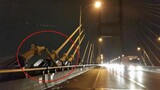 [フォト]切れた西海大橋のワイヤー