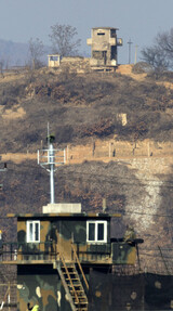 北朝鮮も拡声器放送で“応戦”