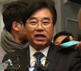 「天安艦座礁説」主張した元調査委員に１審で執行猶予