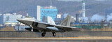 米最強戦闘機Ｆ２２が出撃した日…中国メディア「北東地域の軍備増強が必要」