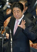 さらに露骨になる安倍首相の改憲への野心