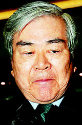 「操縦士がしんどい? 笑わせるな」　ナッツ娘父親の韓進会長がＳＮＳでコメント