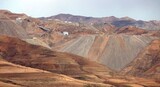 中国、北朝鮮産鉱物の輸入禁止リストを発表