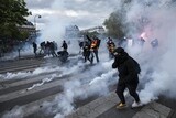 フランスで労働法改悪反対の大規模デモ、警察と衝突