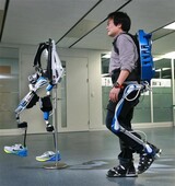 現代自動車がアイアンマンのパワードスーツ開発