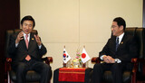 ビエンチャンで韓日外相会談　韓国「少女像で言及なし」、日本「合意どおり」