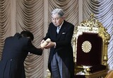 安倍首相「韓国は隣国に過ぎず」ロシア・中国に「好意」