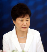 憲政史上初めて現職大統領に対する捜査が可視化