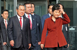 ［社説］朴大統領は曖昧な譲歩で逆風をかわす気か