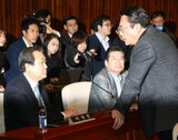 野党「弾劾案に第三者供賄罪を明記し、30日までに単一案を準備」