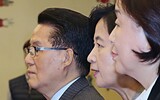 「大統領選より弾劾が先だ」民主党、ろうそく集会の民心に驚き方向転換