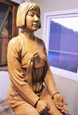 今度は個人が「少女像」建てる