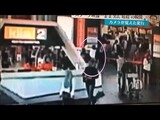 「２.３秒の襲撃」毒徐々に広がり死に至った模様…「非常に精巧な技術」
