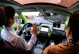 自ら運転する自動運転車、免許も必要だろうか