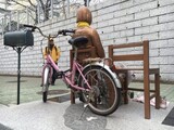 「守ってあげられなくてごめんなさい」少女像…地方自治体の公共造形物指定管理が答
