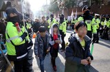 検察、朴槿恵捜査スピードあげ…大統領選挙運動前に終える方針