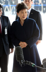 朴槿恵裁判、１年以上かかる見込み…賄賂容疑認められた場合、重刑は免れない