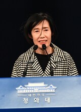 報勳処長ピ・ウジン、「不当転役」に立ち向かった陸軍初の女性ヘリ操縦士