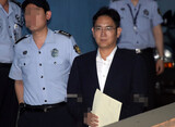 サムスン副会長との３回の単独面談前後に朴槿惠とチェ・スンシルが数回電話で連絡