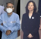 没落した「４０年の権力」元秘書室長に有罪判決、「大統領の女」元文体部長官は釈放
