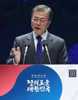 米メディア「文大統領がトランプに警告した」