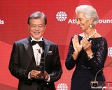 文大統領「ろうそく革命は世界民主主義史の新たな希望」
