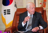 「カーター、北朝鮮側に訪朝意志を伝達…金正恩と対話希望」