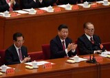 ［社説］“毛沢東隊列”に上がった習近平、強大国に相応しい責任を