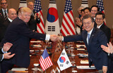トランプ大統領、お土産に満足したか…北朝鮮の核・ＦＴＡ関連「言葉の爆弾」なかった