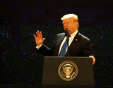 「アメリカはこれ以上利用されはしない」…トランプ、ＡＰＥＣ国家に警告